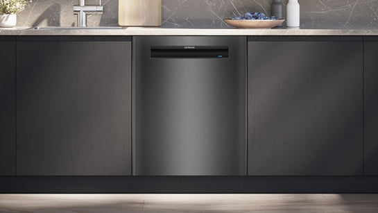 iQ500 Unterbau-Geschirrspüler 60 cm Gebürsteter schwarzer Stahl mit Anti-Fingerprint SN15EC06CS