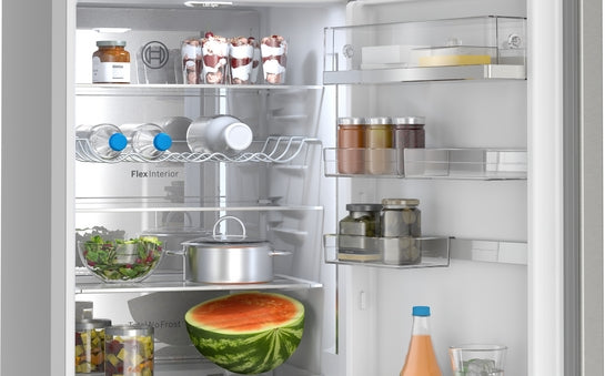 Serie 6 Freistehende Kühl-Gefrier-Kombination mit Gefrierbereich unten 203 x 60 cm Gebürsteter Stahl AntiFingerprint, Total No Frost  KGN39AIBT