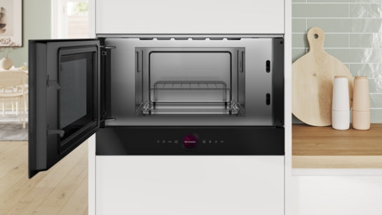 Serie 8 Schwarz BEL7321B1