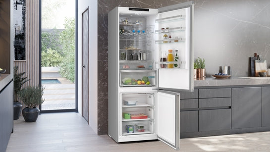 iQ300 Freistehende Kühl-Gefrier-Kombination mit Gefrierbereich unten 203 x 70 cm Edelstahl KG49NVIBG